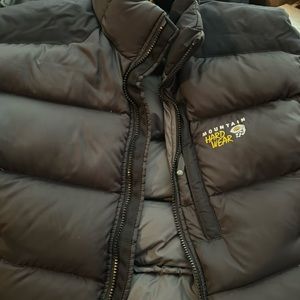 Mountain Hardware Puffer Vest